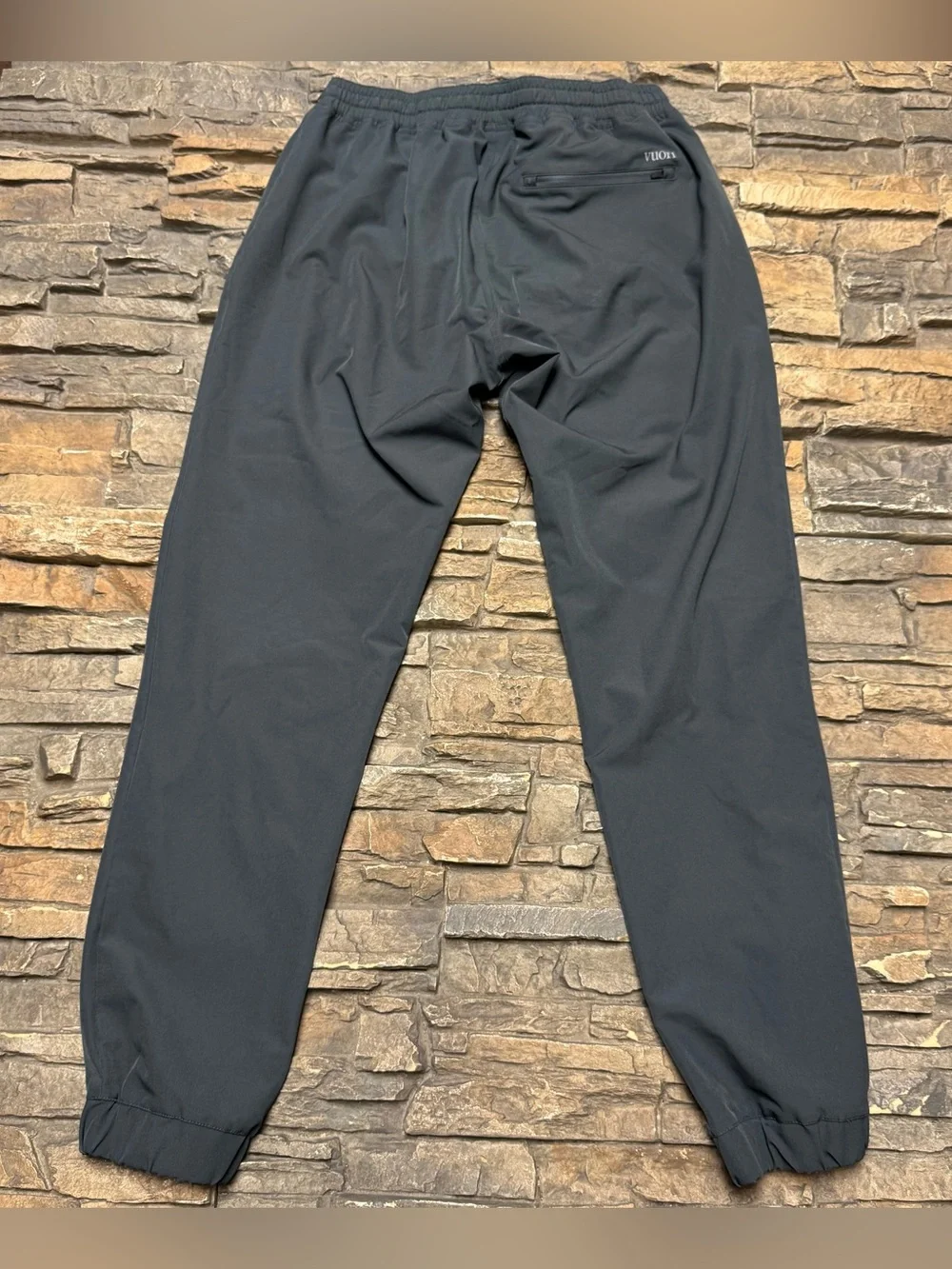 Vuori Transit Technical Joggers Pants Men Medium Elastic Waist V417 31” Inseam - Picture 6 of 10